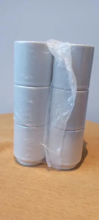 12 Tazas de porcelana pequeñas