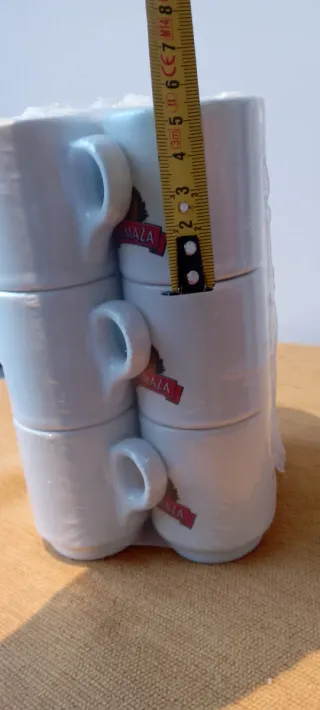 12 Tazas de porcelana pequeñas