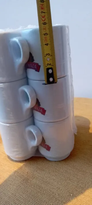 12 Tazas de porcelana pequeñas