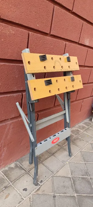 Banco de trabajo plegable en EXCELENTE ESTADO 8/10