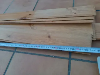 Listones de friso 2.2 m2 + grapas y clavos