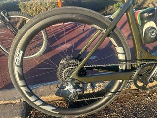 Scott Solace eRIDE 30 M gravel carretera TQ HP 50