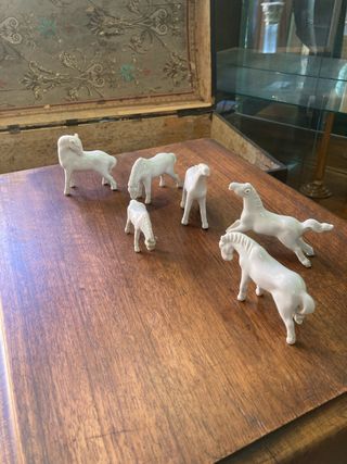 Lotto di 6 cavalli in porcellana antichi