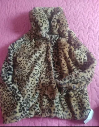 Abrigo pelo animal print