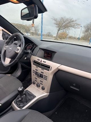 Opel Astra cabrio 2008
