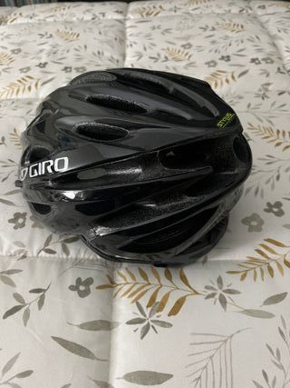 Casco Giro Negro