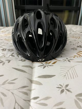 Casco Giro Negro