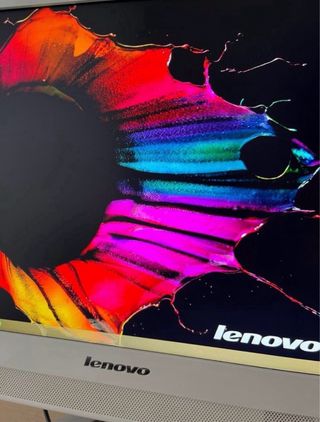 Ordenador Lenovo (con ratón y teclado)