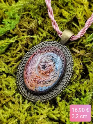 Colgante Galaxia Artesanal Resina