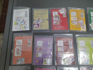 Francobolli Giovanni Paolo II - Album/Rivista