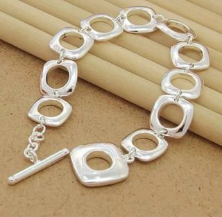 Spettacolare bracciale in argento con maglie quadrate