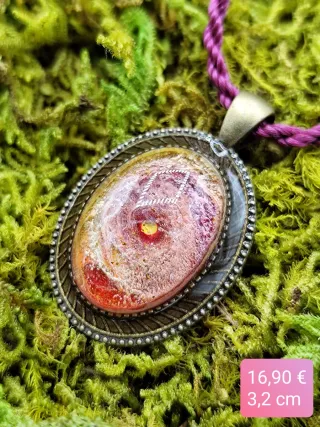 Colgante artesanal resina Belle