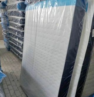 Liquidacion Colchones Viscolasticos Nucleo Hr!!!!