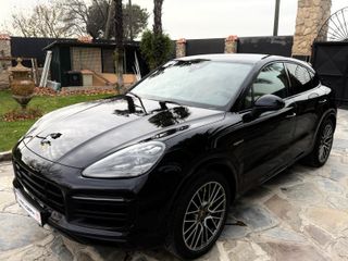 Porsche Cayenne 2022