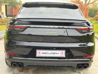 Porsche Cayenne 2022