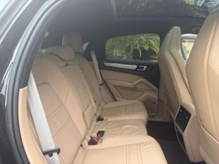 Porsche Cayenne 2022