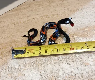 Serpente nero screziato in vetro di Murano
