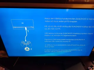 PS4 PlayStation 4 Slim 1TB + controller Dual Shock