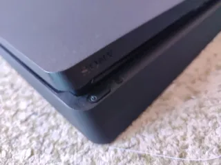 PS4 PlayStation 4 Slim 1TB + controller Dual Shock