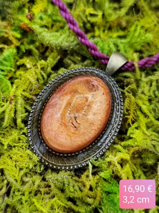 Colgante artesanal resina galaxia