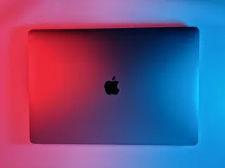 MacBook Pro 15,4 2019 Intel i9 Touch Bar