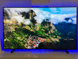TV Samsung 60” LED 4K AU8072 (leer descripción)