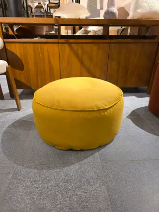 Pouf giallo Kave