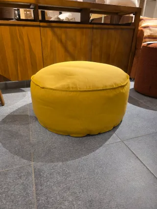 Pouf giallo Kave