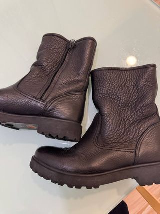 Botas de invierno de piel con borreguito T.38