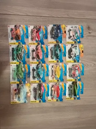Lote 16 Hot Wheels Art Cars