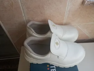 Zapatos de seguridad blancos