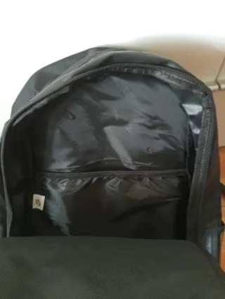 Mochila Nike Negra con Logo Blanco Grande