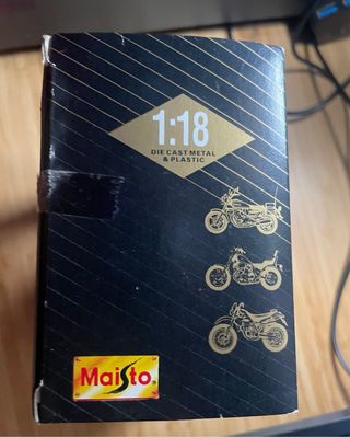 Maisto Yamaha YZF-R1 1:18 Special Edition