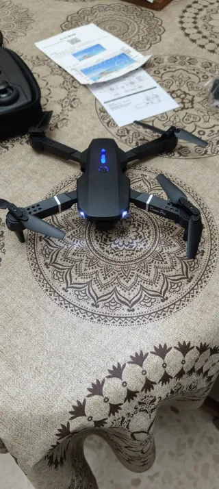 Drone con doble cámara y WiFi FPV
