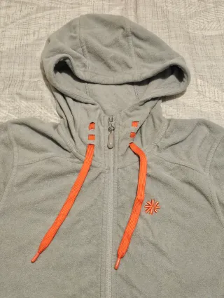 Polar Mountain Gear Gris con Cordones Naranja