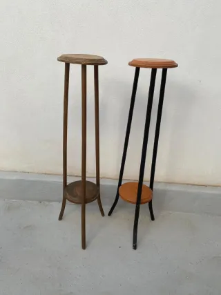 2 Peanas de madera de un siglo