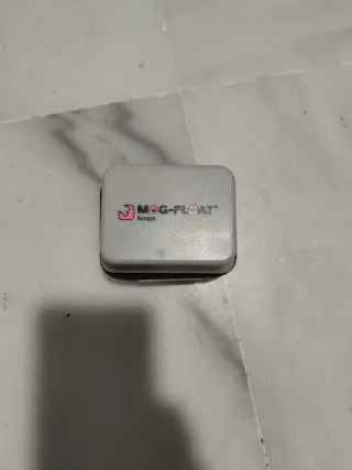 Grattatore MAG-FLOAT per acquari