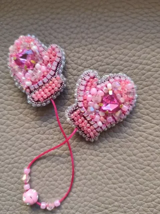 Broches guante corazon