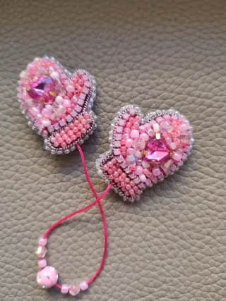 Broches guante corazon