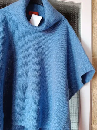 Jersey/Poncho Talla Grande Azul 52/6XL Nuevo
