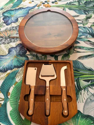 Tagliere di bambù AMC con coltelli