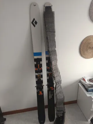 Esquís Freeride Travesía Helio 105, 175cm + Pieles