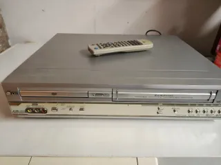 Reproductor DVD y VHS LG