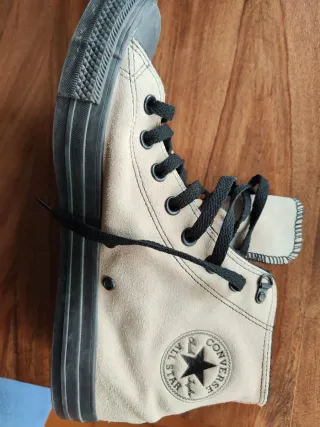 Zapatillas Converse Beige y Negro Talla 42