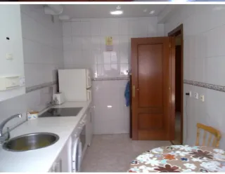 Alquilo piso en grado .