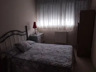 Alquilo piso en grado .