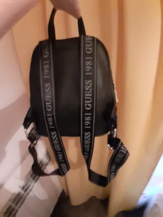 Mochila Guess Piel Negra