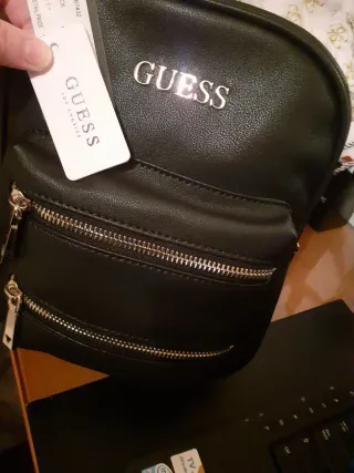 Mochila Guess Piel Negra