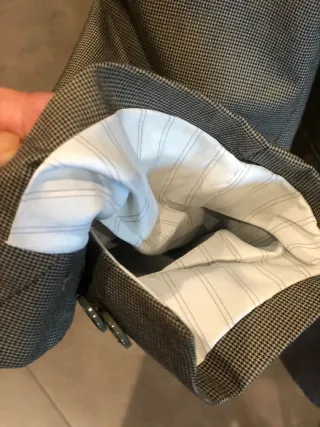 Completo uomo grigio