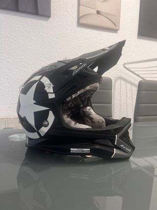 Casco Airoh